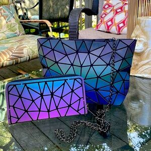 Geometric reflective purse w removable chain strap & wallet color changing NWOT